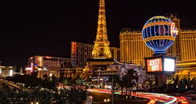 Concertos Las Vegas 2023 - a cidade que reúne artista famosos ano após ano - foto por Mike Boening em unsplash